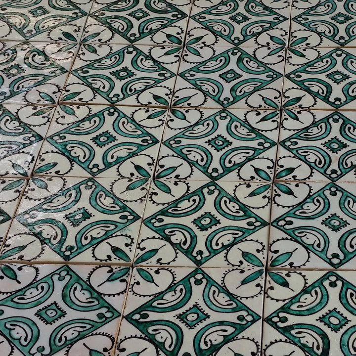 Hand painted tile Ebru Green