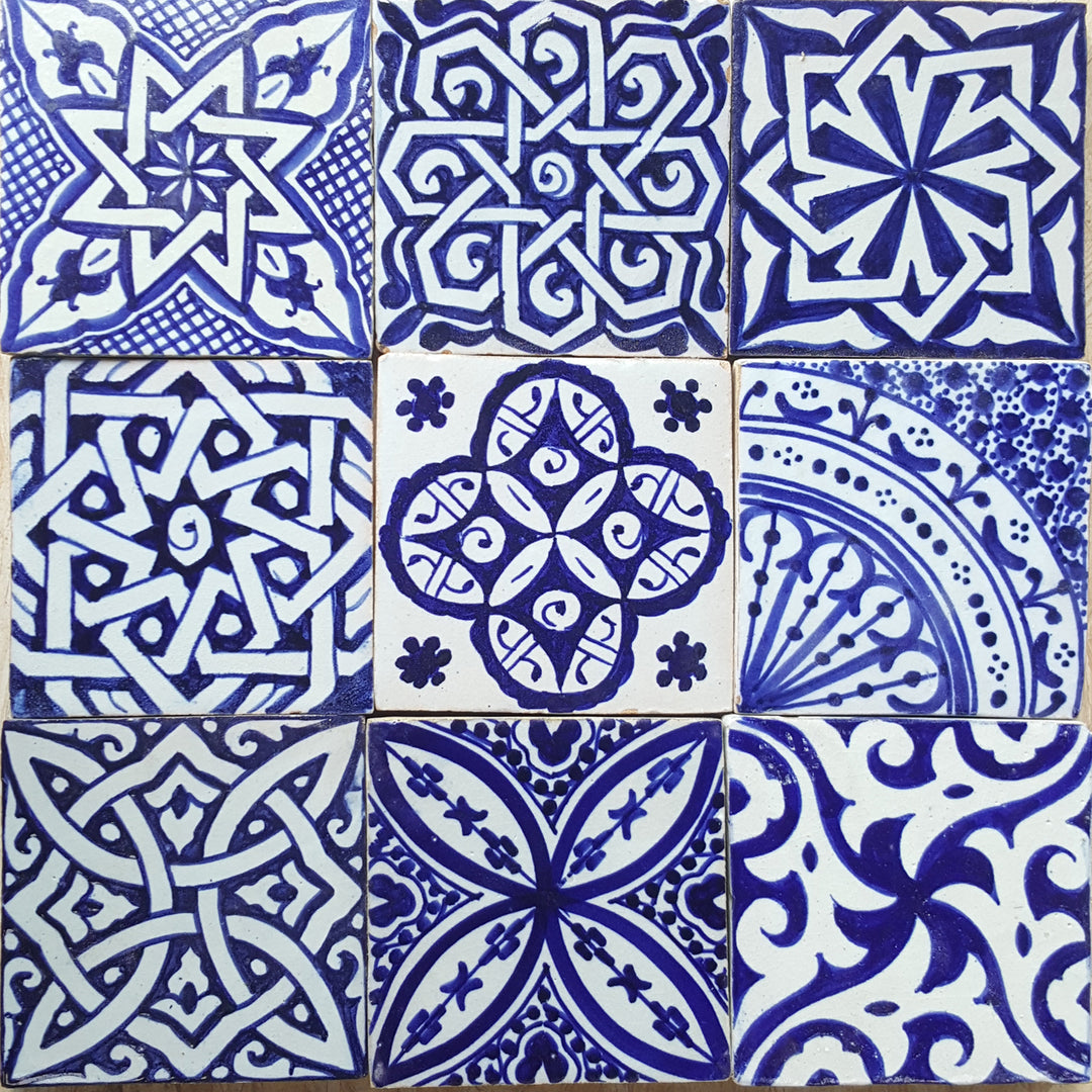 Handgeschilderde tegels blauw wit mix