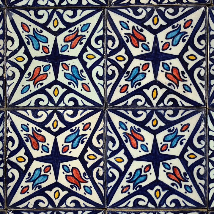 Hand painted tile Hanan