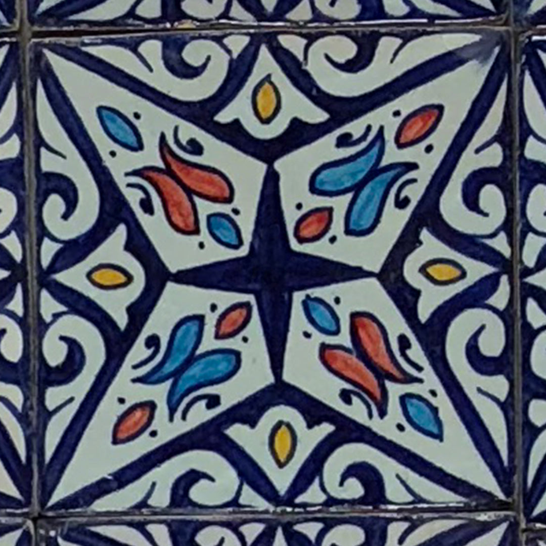 Hand painted tile Hanan