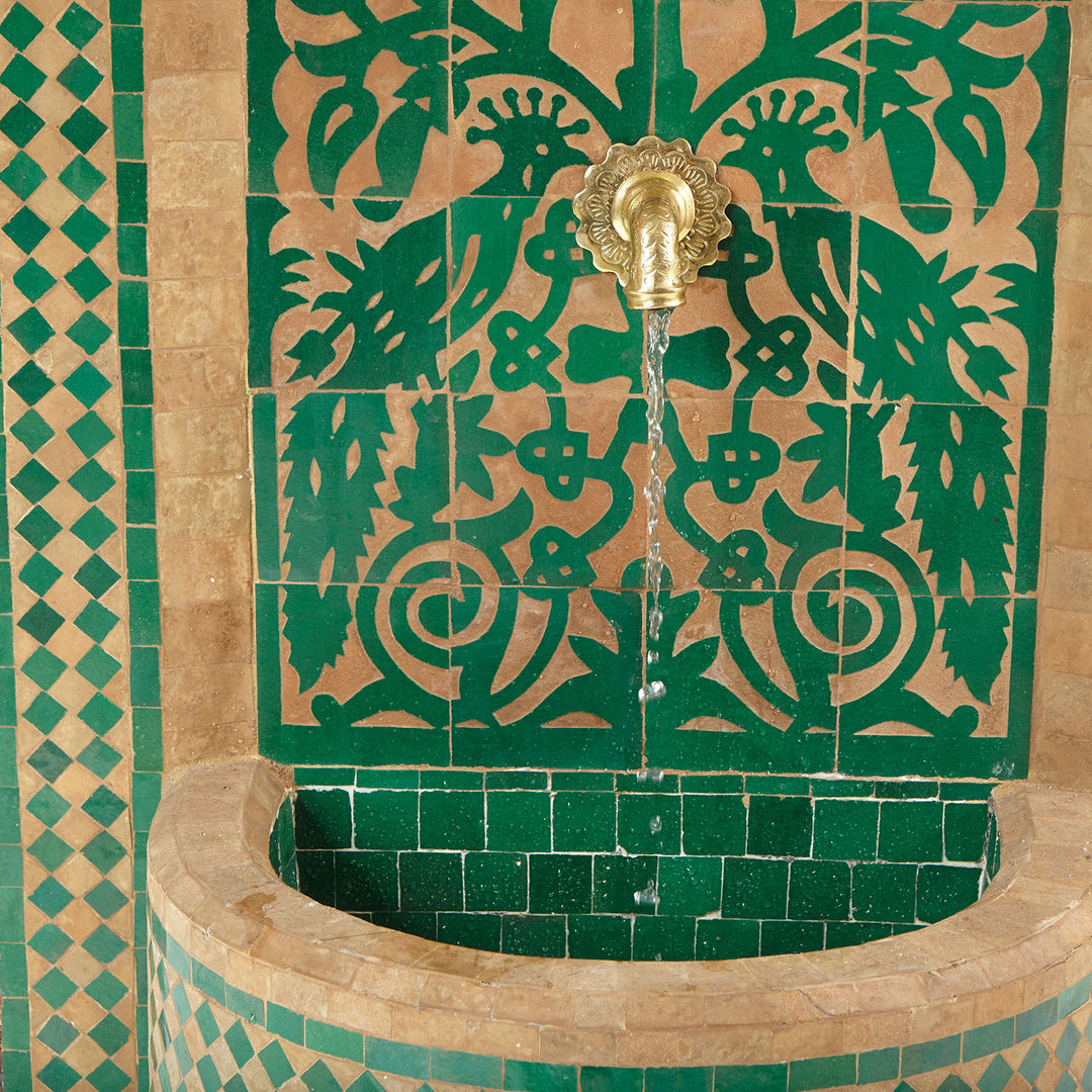 Mosaic fountain Tawus Green 