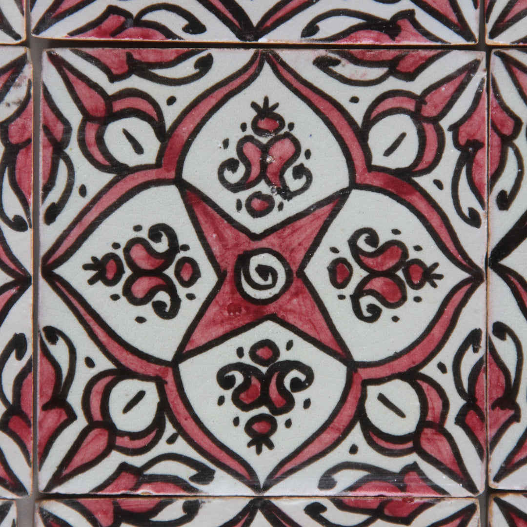 Hand painted tile Meliha